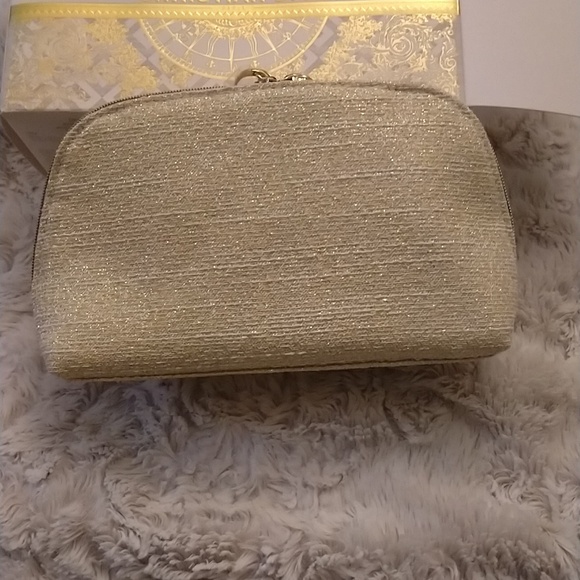 Christian Dior LE Gold Cosmetics Bag in Iconic LE Gold Embellished White Box - Picture 4 of 13